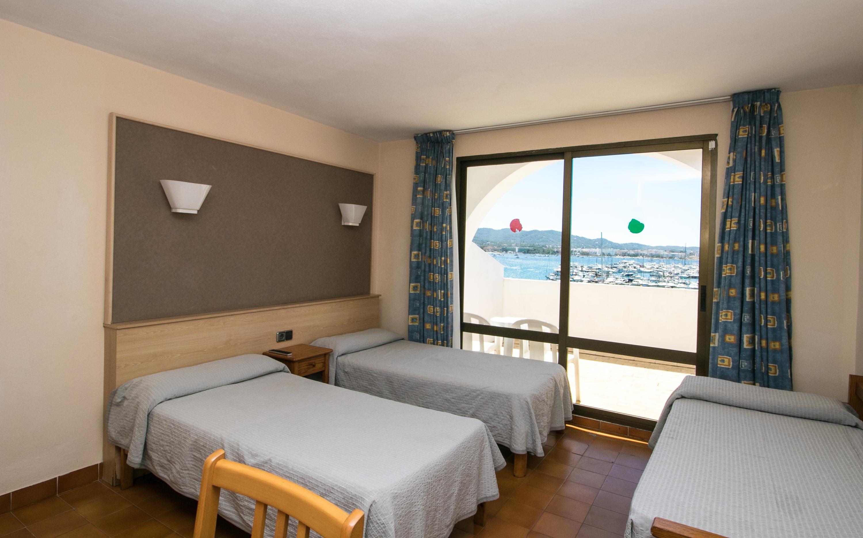 The White Apartments (Adults Only) Sant Antoni de Portmany Екстериор снимка
